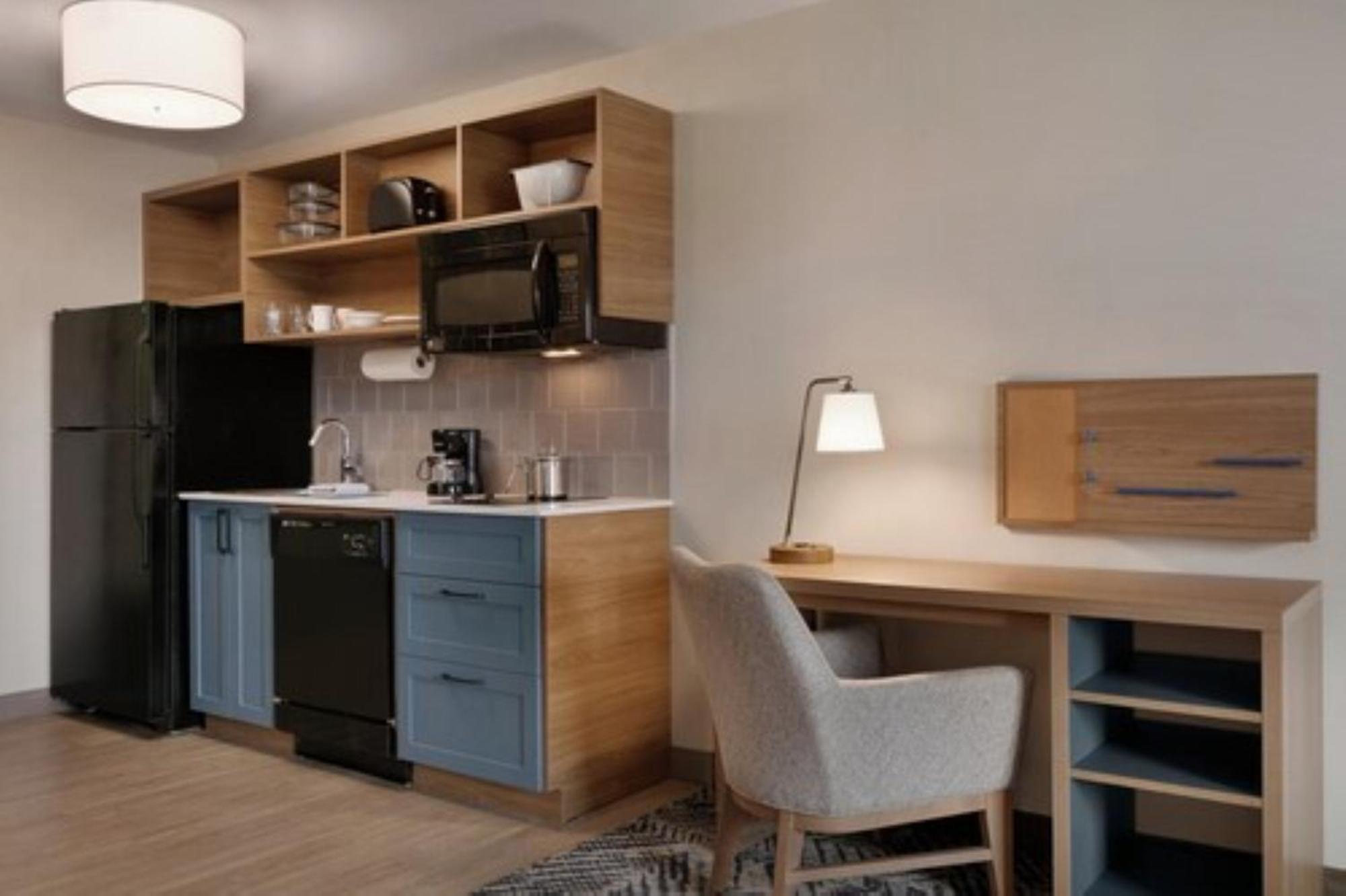 King Studio Suite